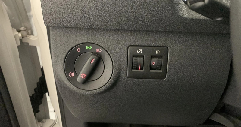 Volkswagen Caddy cena 83900 przebieg: 102914, rok produkcji 2018 z Warszawa małe 232